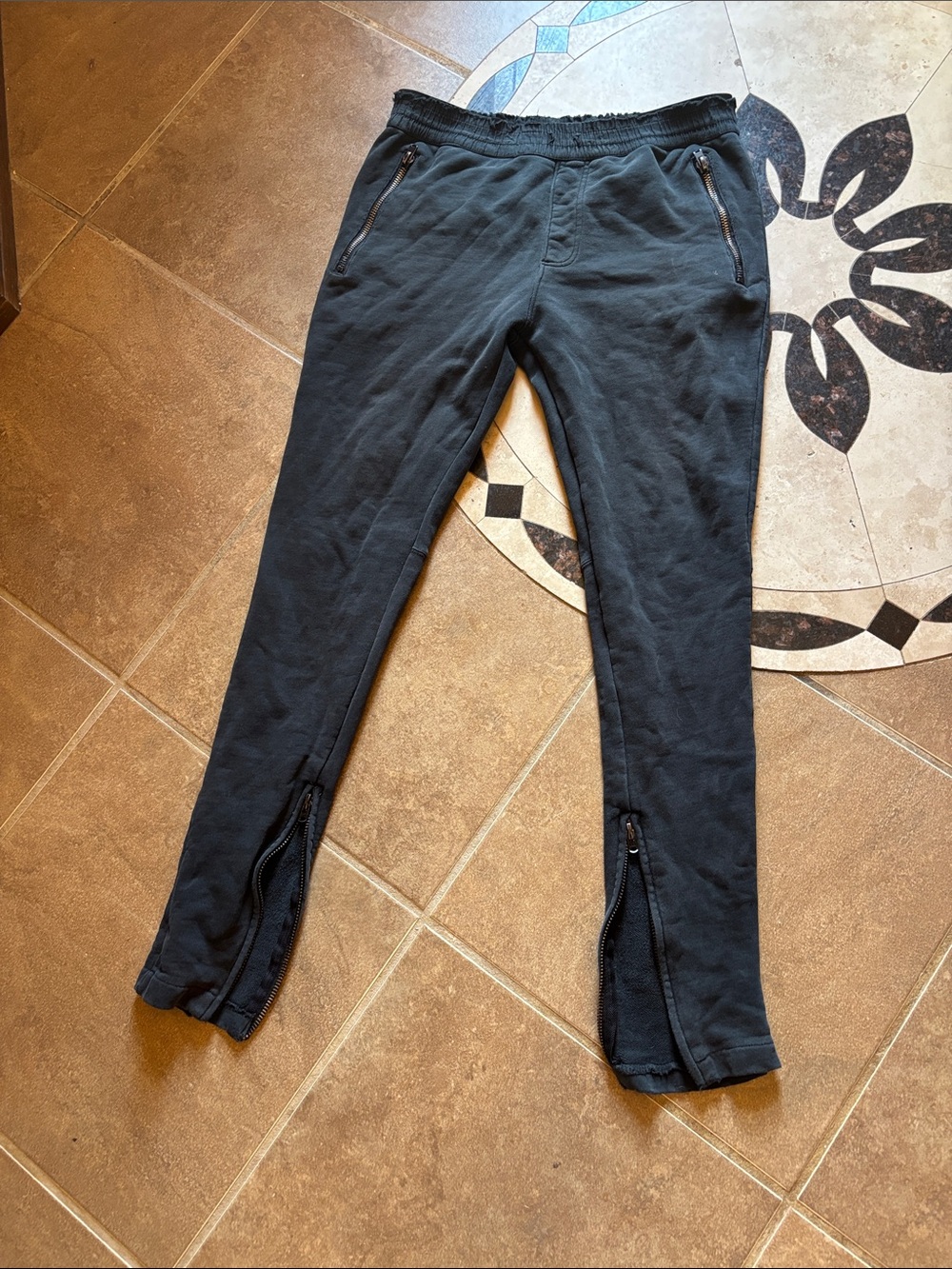 FOG jogger zipper pants! Size medium